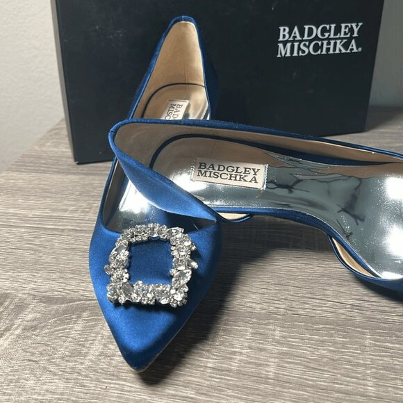 Badgley Mischka Collection Cher Crystal Embellished Pump - Picture 6 of 10